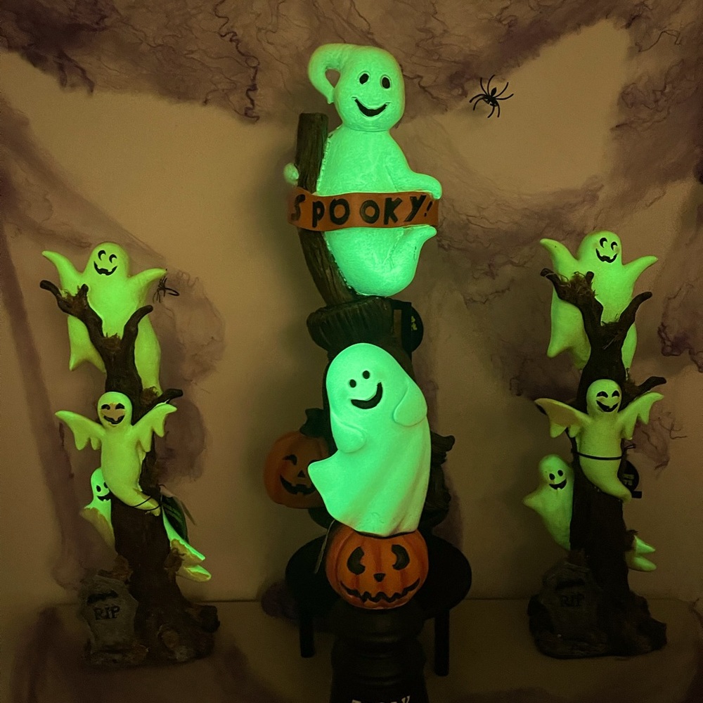 Ghost Boo Glow in the Dark Spooky Trees Stand Spooky Trick or Treat Tablescaping